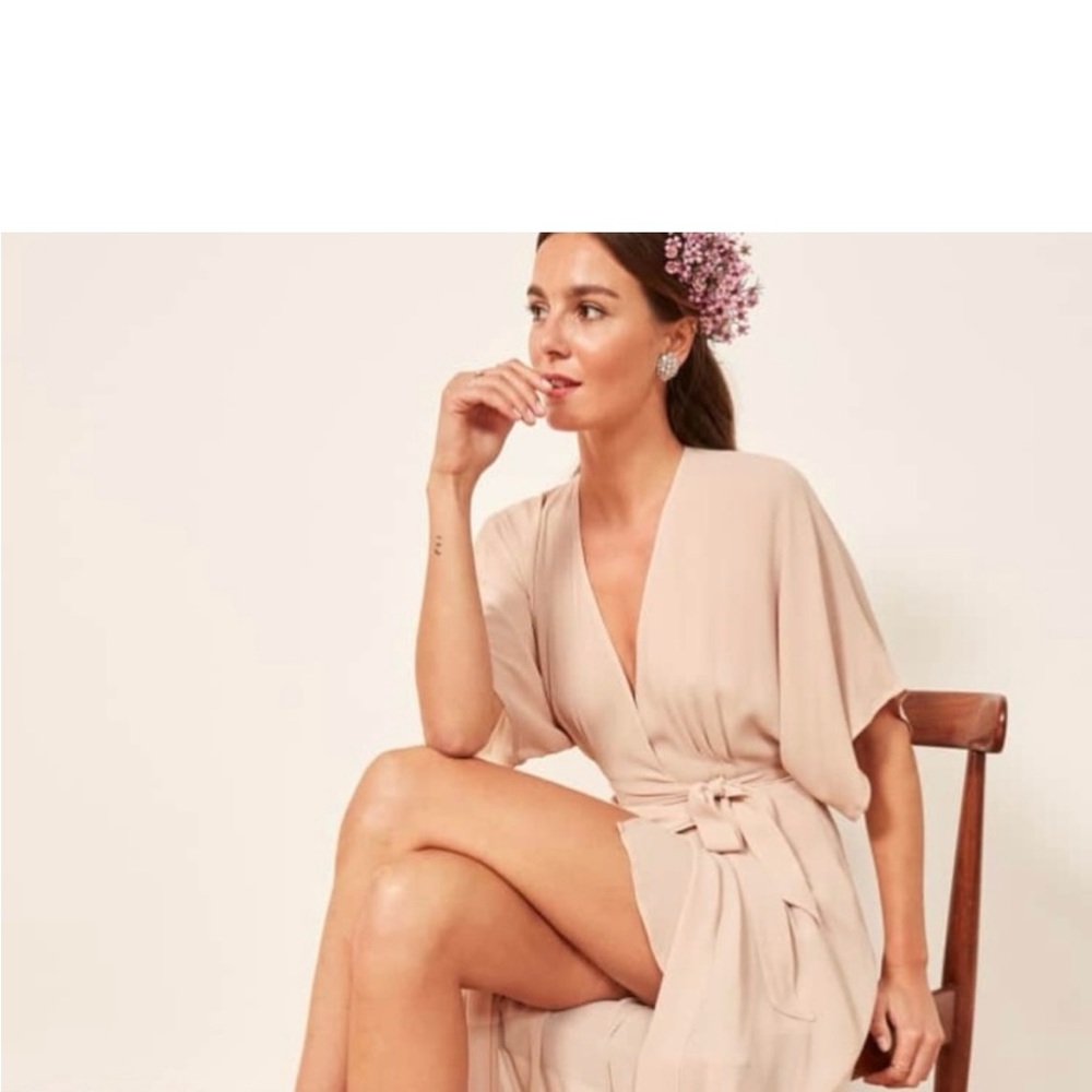 Reformation Winslow Wrap dress in Champagne size large.